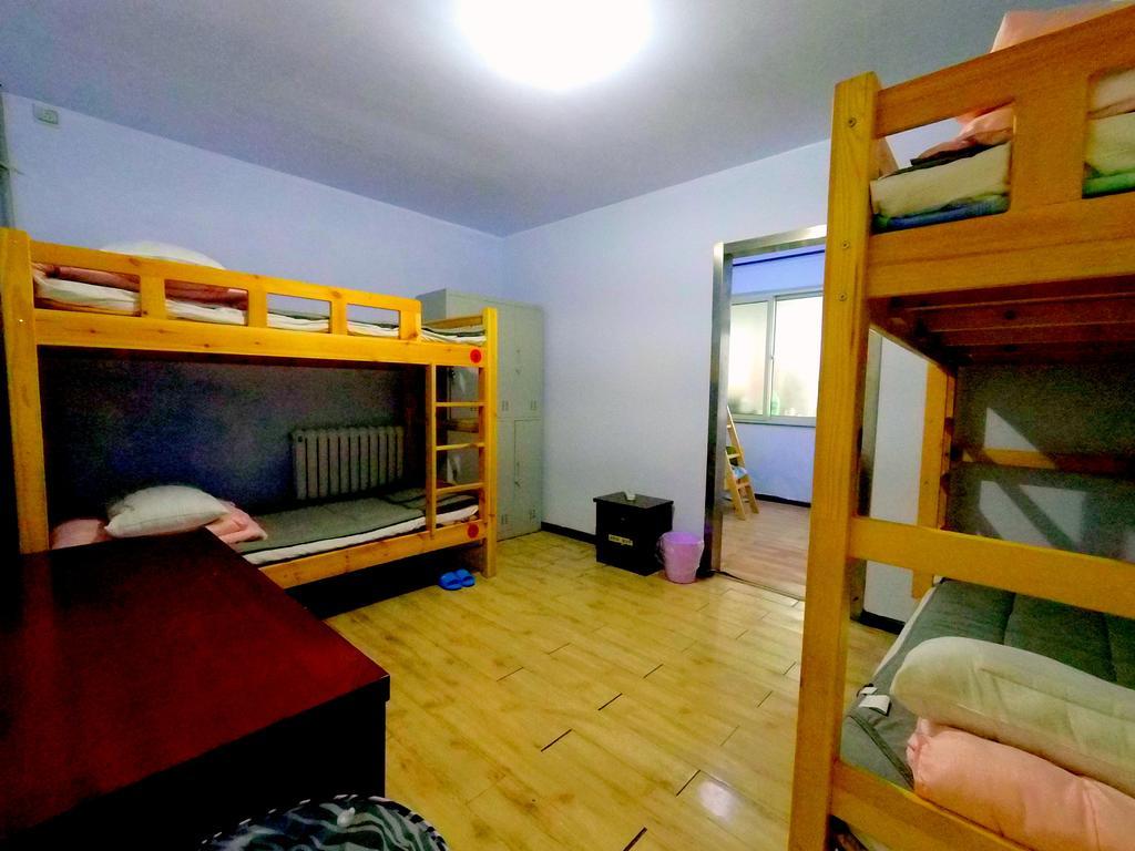 First Met Backpackers Hostel เฉิงเต๋อ ภายนอก รูปภาพ